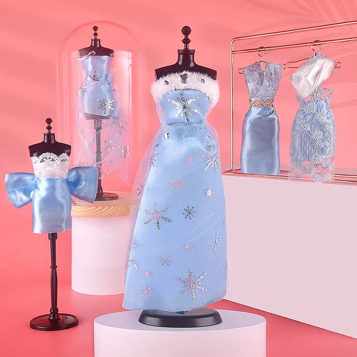 Blue - 5 Dresses & 1 Model